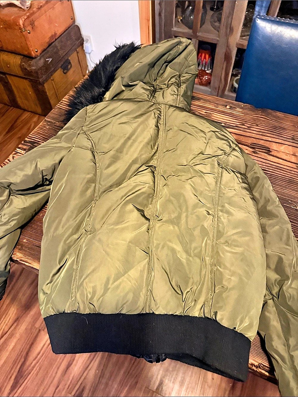 Women’s Canada Weather Gear Hooded Puffer Jacket Green Black Size Large - Picture 6 of 6
